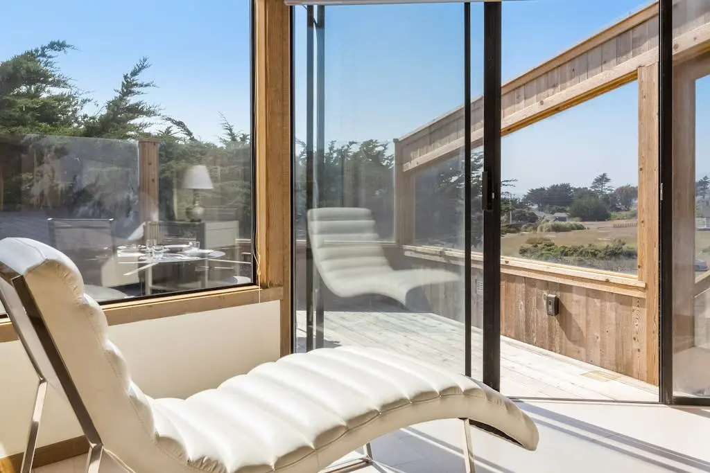 Bodega Bay Architect-Designed Oceanfront Hot Tub Retreat