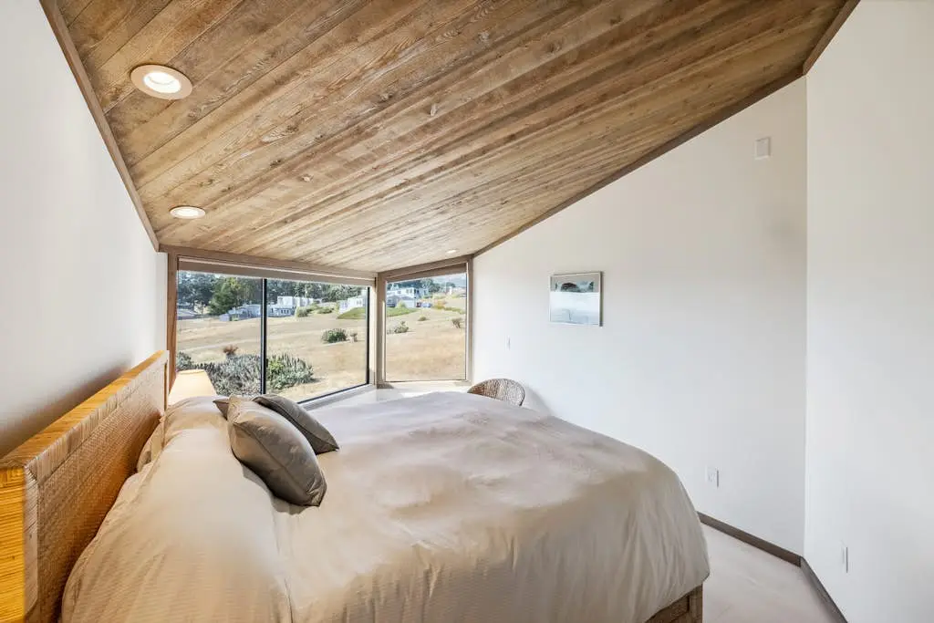 Bodega Bay Architect-Designed Oceanfront Hot Tub Retreat
