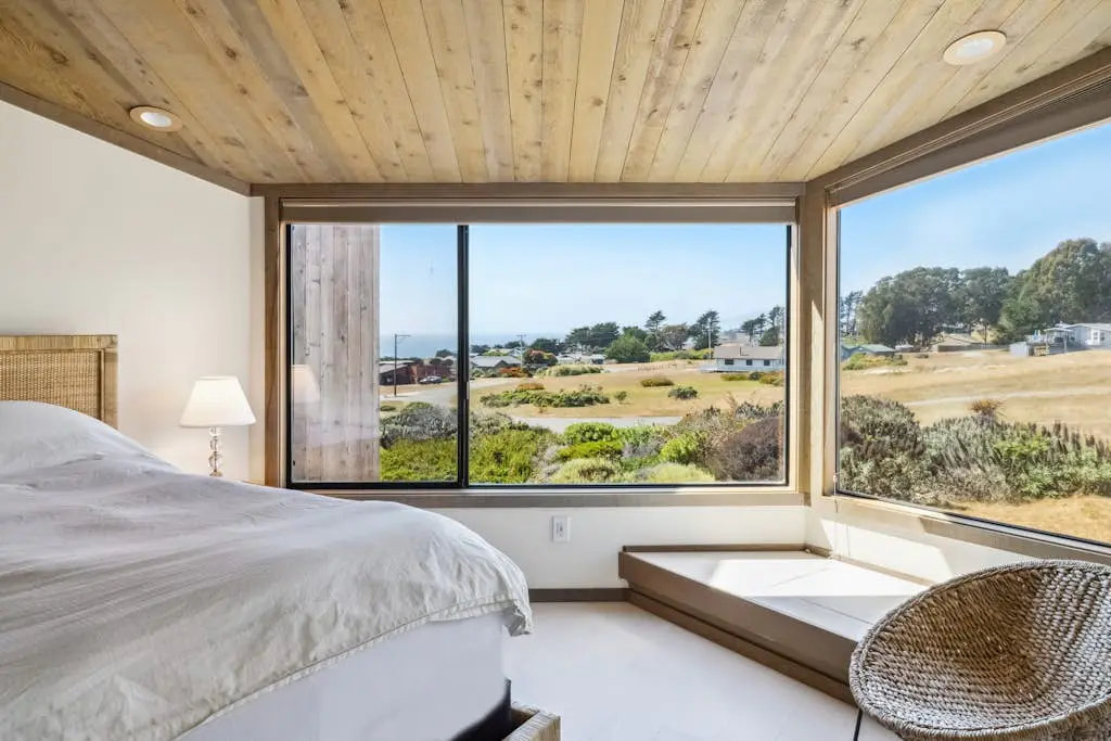 Bodega Bay Architect-Designed Oceanfront Hot Tub Retreat