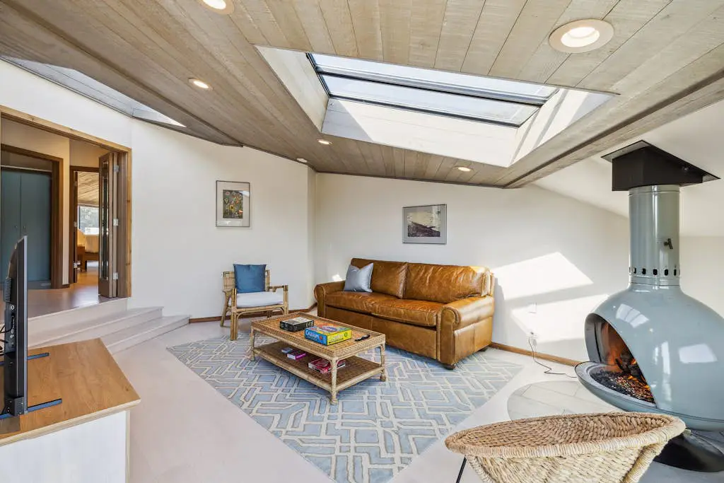 Bodega Bay Architect-Designed Oceanfront Hot Tub Retreat