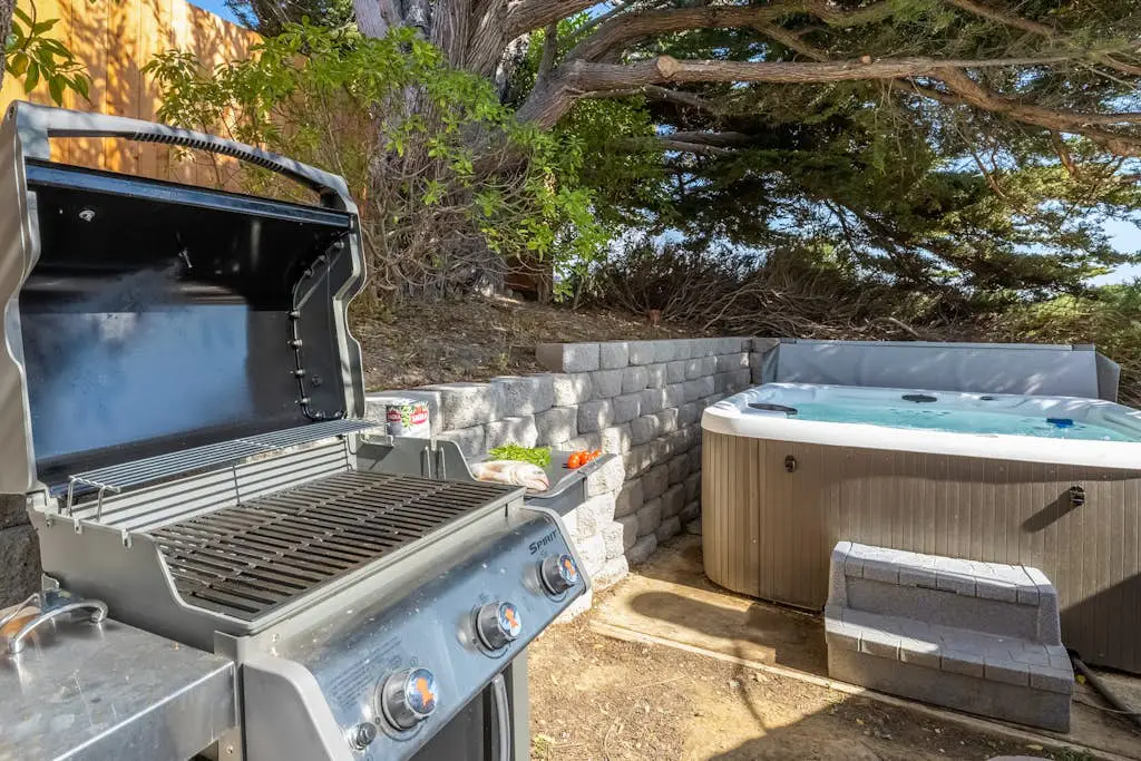 Bodega Bay Architect-Designed Oceanfront Hot Tub Retreat