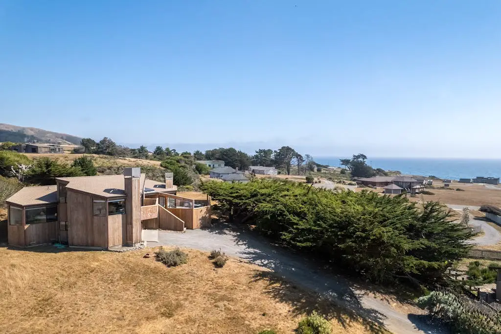 Bodega Bay Architect-Designed Oceanfront Hot Tub Retreat