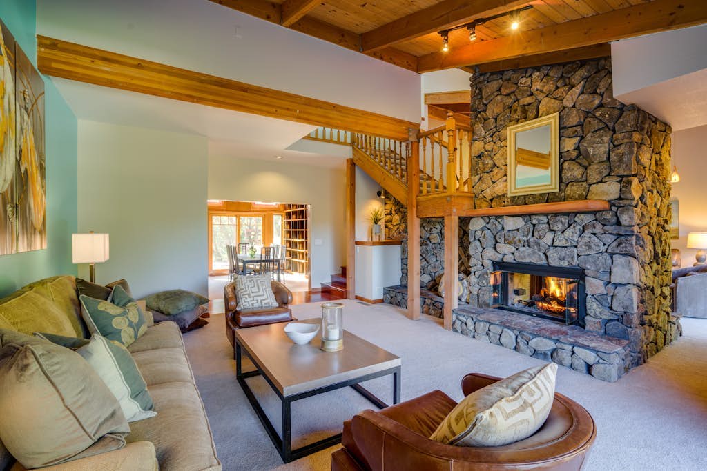 Santa Rosa Wine Country Pool & Hot Tub Retreat