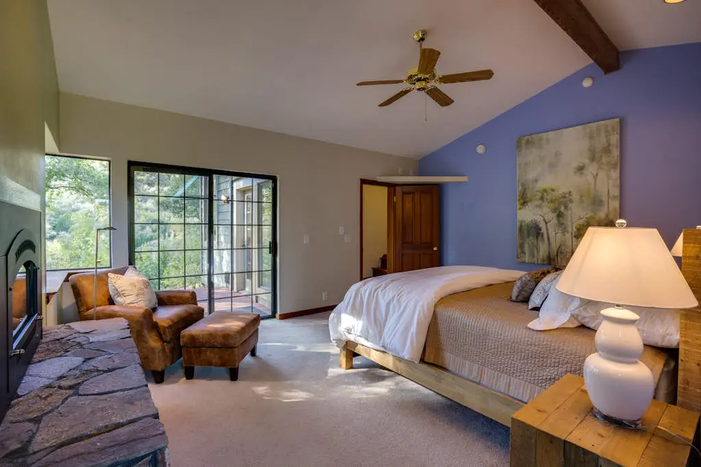 Leslie Creek House - Santa Rosa Wine Country Pool & Hot Tub Retreat