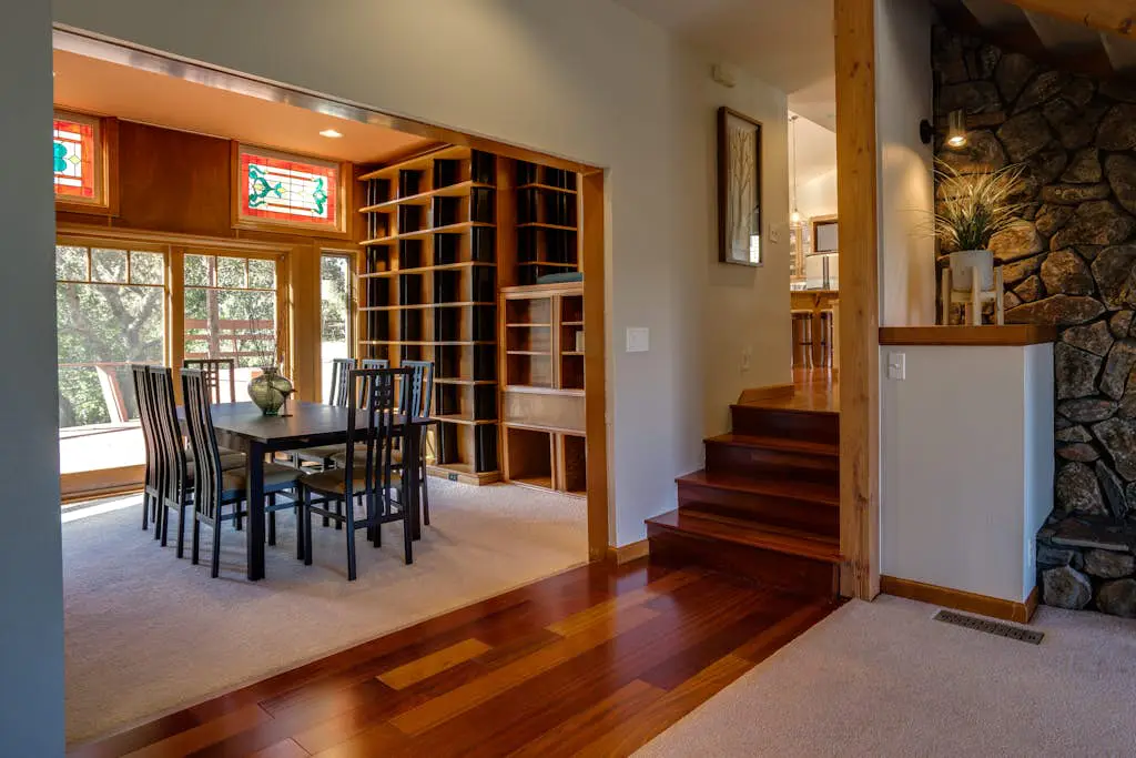 Leslie Creek House - Santa Rosa Wine Country Pool & Hot Tub Retreat