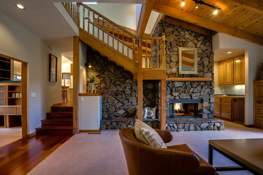 Leslie Creek House - Santa Rosa Wine Country Pool & Hot Tub Retreat