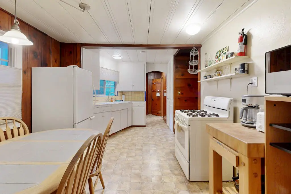 Dog-Friendly Guerneville Cabin near River
