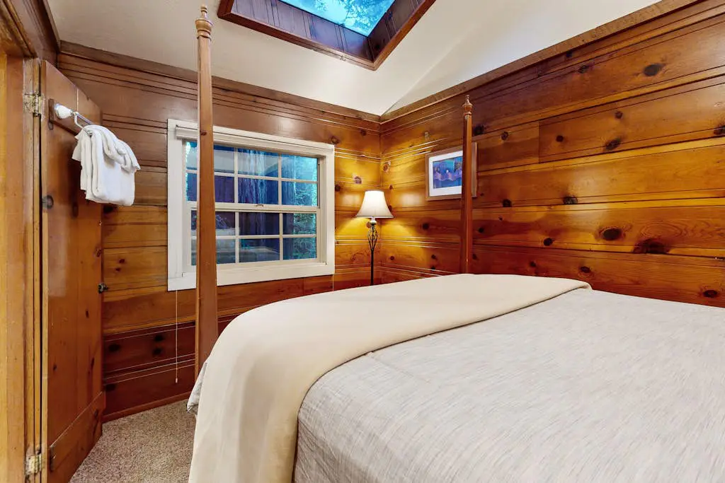 Dog-Friendly Guerneville Cabin near River
