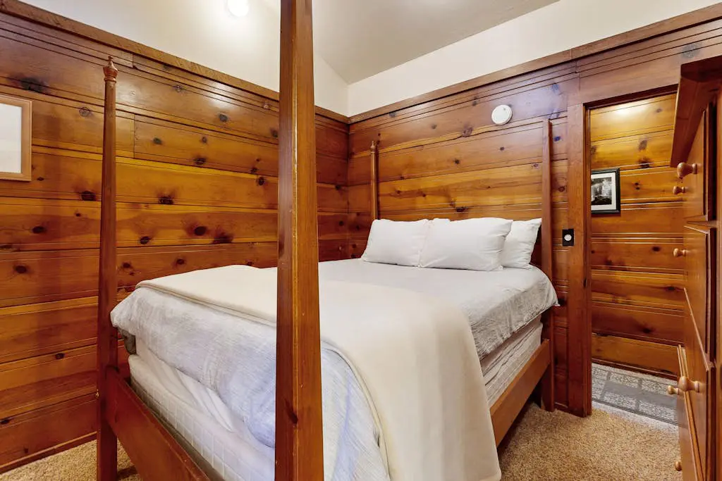 Dog-Friendly Guerneville Cabin near River