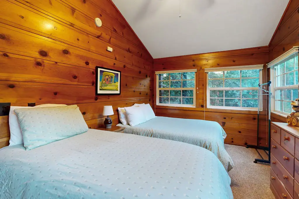 Dog-Friendly Guerneville Cabin near River