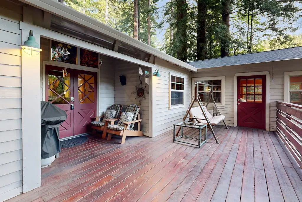 Dog-Friendly Guerneville Cabin near River