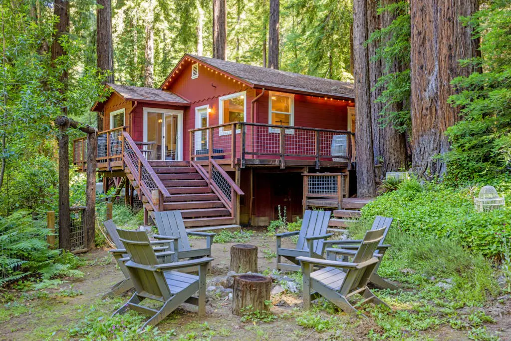 Cazadero Idyllic Creekside Getaway- Cozy, Cute & Updated