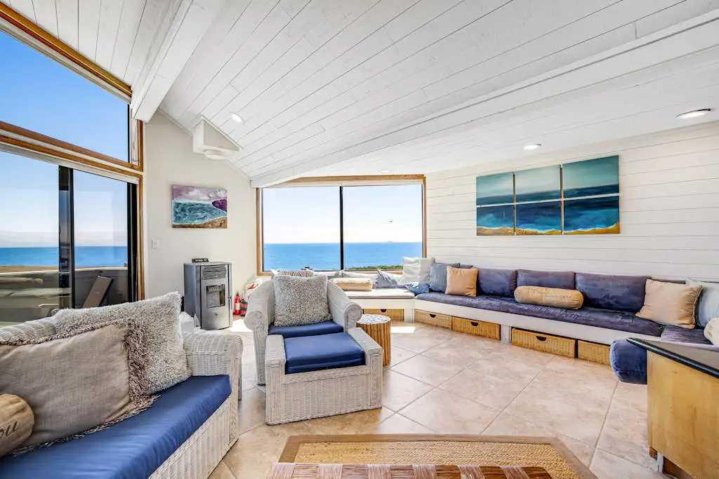 Blue Horizon - Bodega Bay Dog-Friendly Oceanview Home with Hot Tub