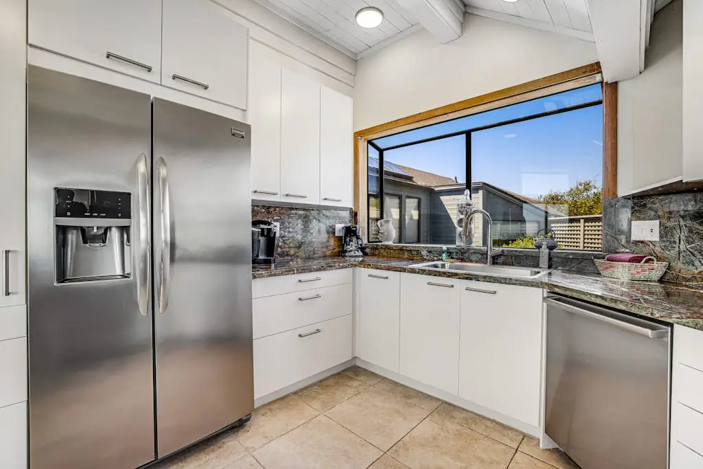 Blue Horizon - Bodega Bay Dog-Friendly Oceanview Home with Hot Tub