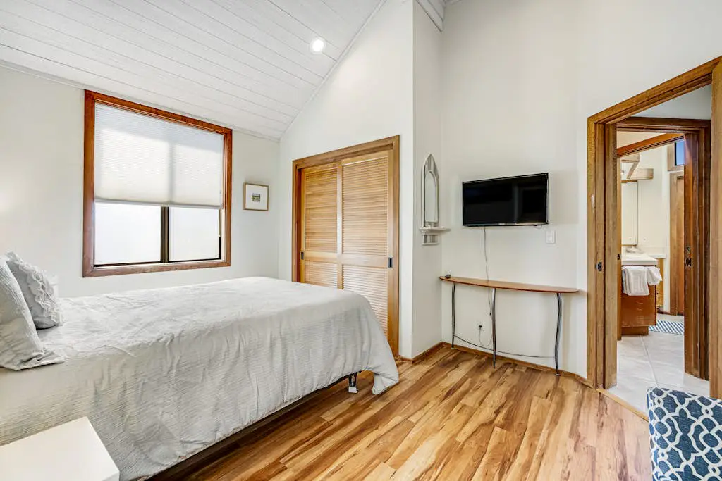 Blue Horizon - Bodega Bay Dog-Friendly Oceanview Home with Hot Tub