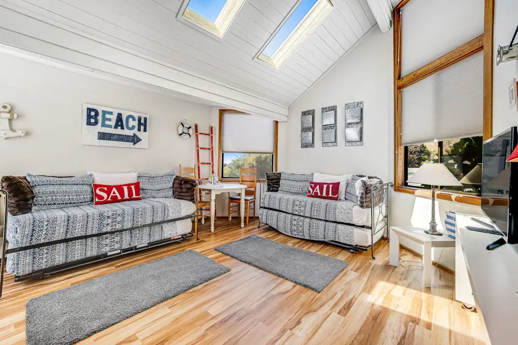 Blue Horizon - Bodega Bay Dog-Friendly Oceanview Home with Hot Tub