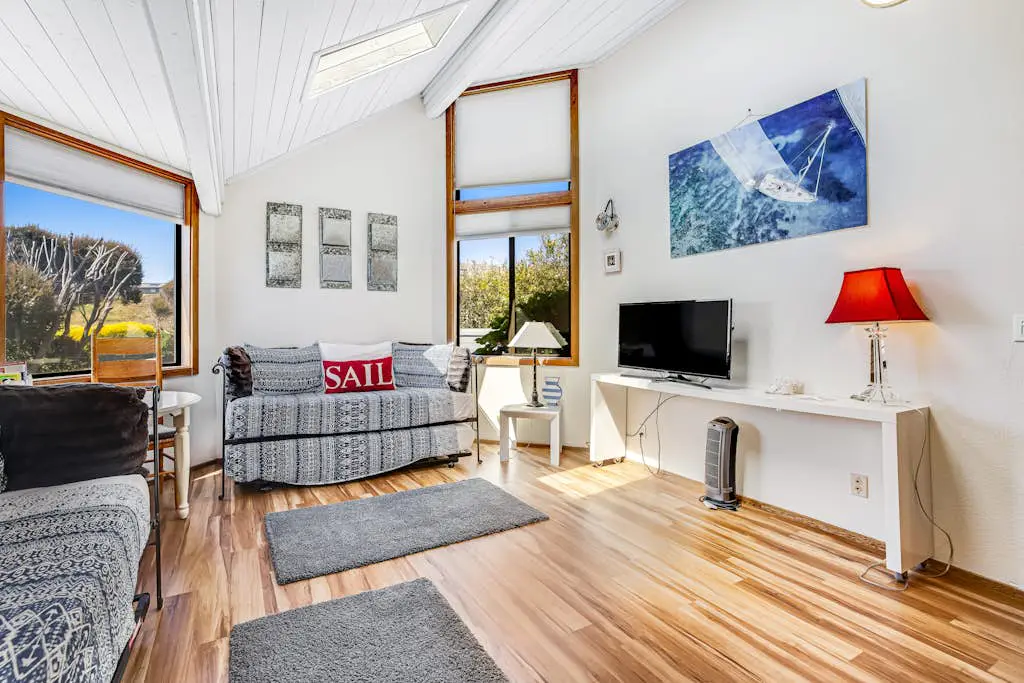 Blue Horizon - Bodega Bay Dog-Friendly Oceanview Home with Hot Tub