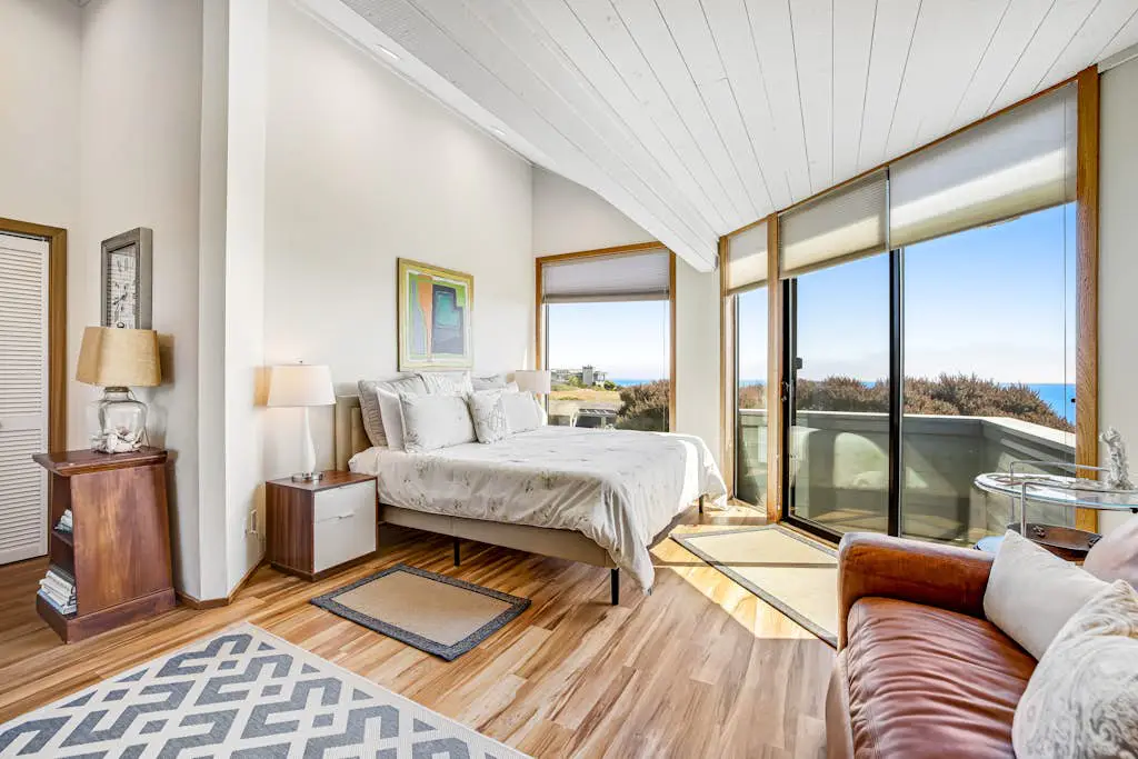 Blue Horizon - Bodega Bay Dog-Friendly Oceanview Home with Hot Tub