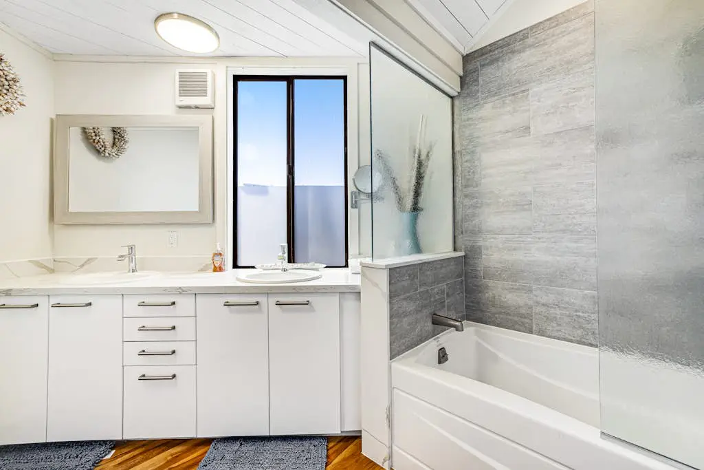Blue Horizon - Bodega Bay Dog-Friendly Oceanview Home with Hot Tub
