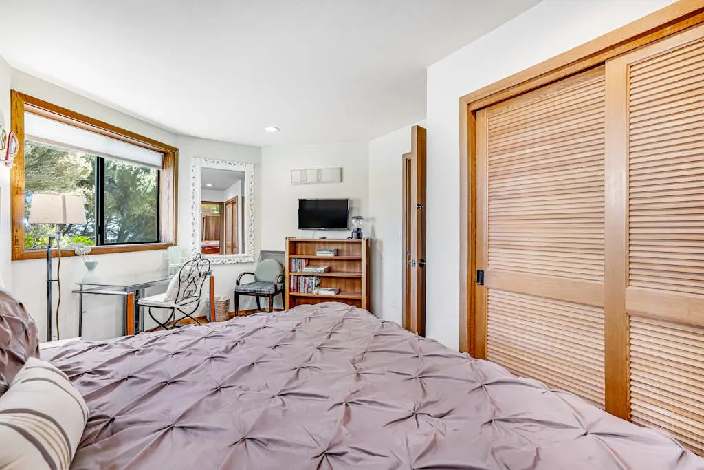 Blue Horizon - Bodega Bay Dog-Friendly Oceanview Home with Hot Tub