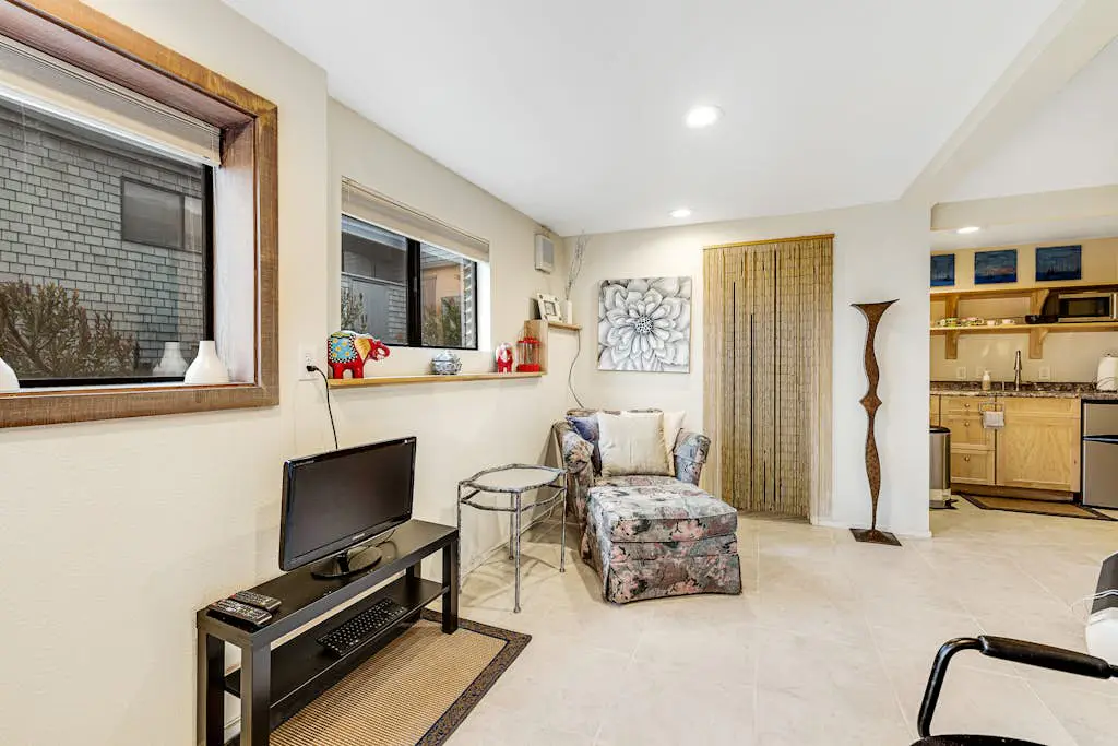 Blue Horizon - Bodega Bay Dog-Friendly Oceanview Home with Hot Tub