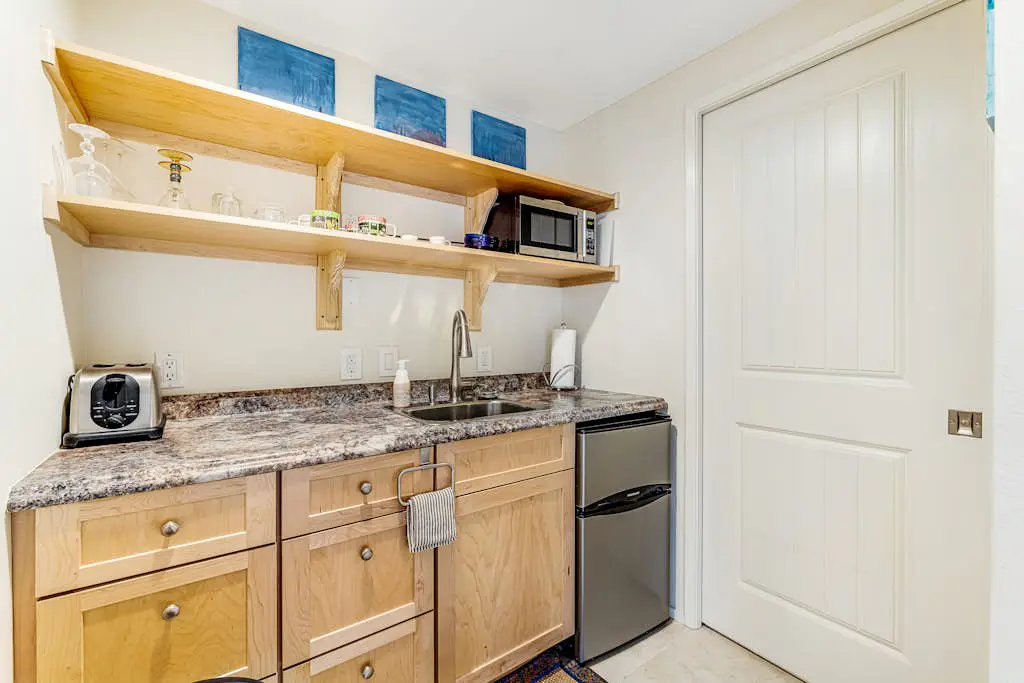 Blue Horizon - Bodega Bay Dog-Friendly Oceanview Home with Hot Tub