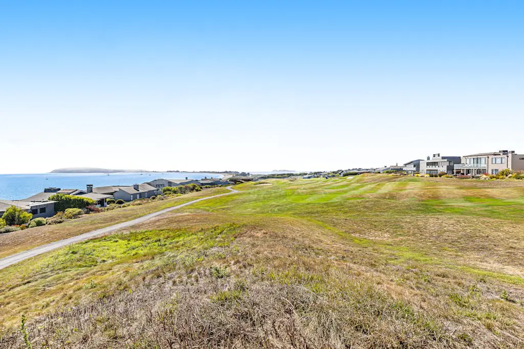 Blue Horizon - Bodega Bay Dog-Friendly Oceanview Home with Hot Tub