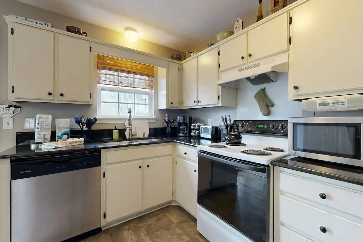 Mount Juliet Home on 1 Acre | Private Outdoor Space | 30 Minutes to Nashville