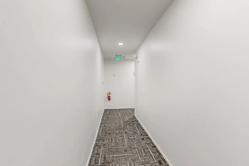 Ultramodern Condo in Luxury Complex with WiFi, Patio, Seasonal Pool, & W/D