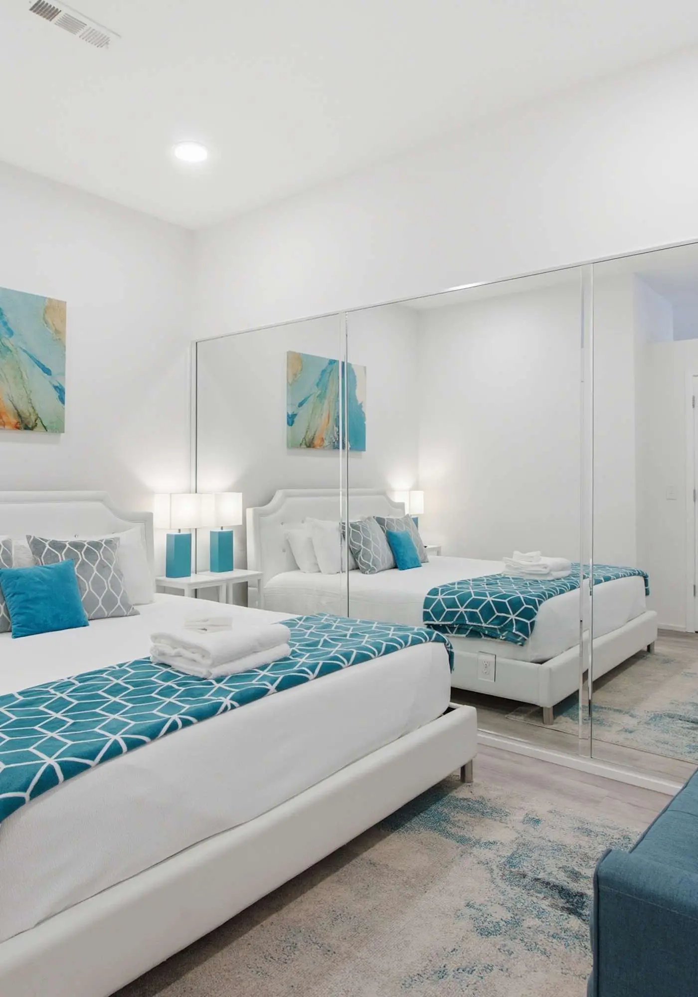 Ultramodern Condo in Luxury Complex with WiFi, Patio, Seasonal Pool, & WD