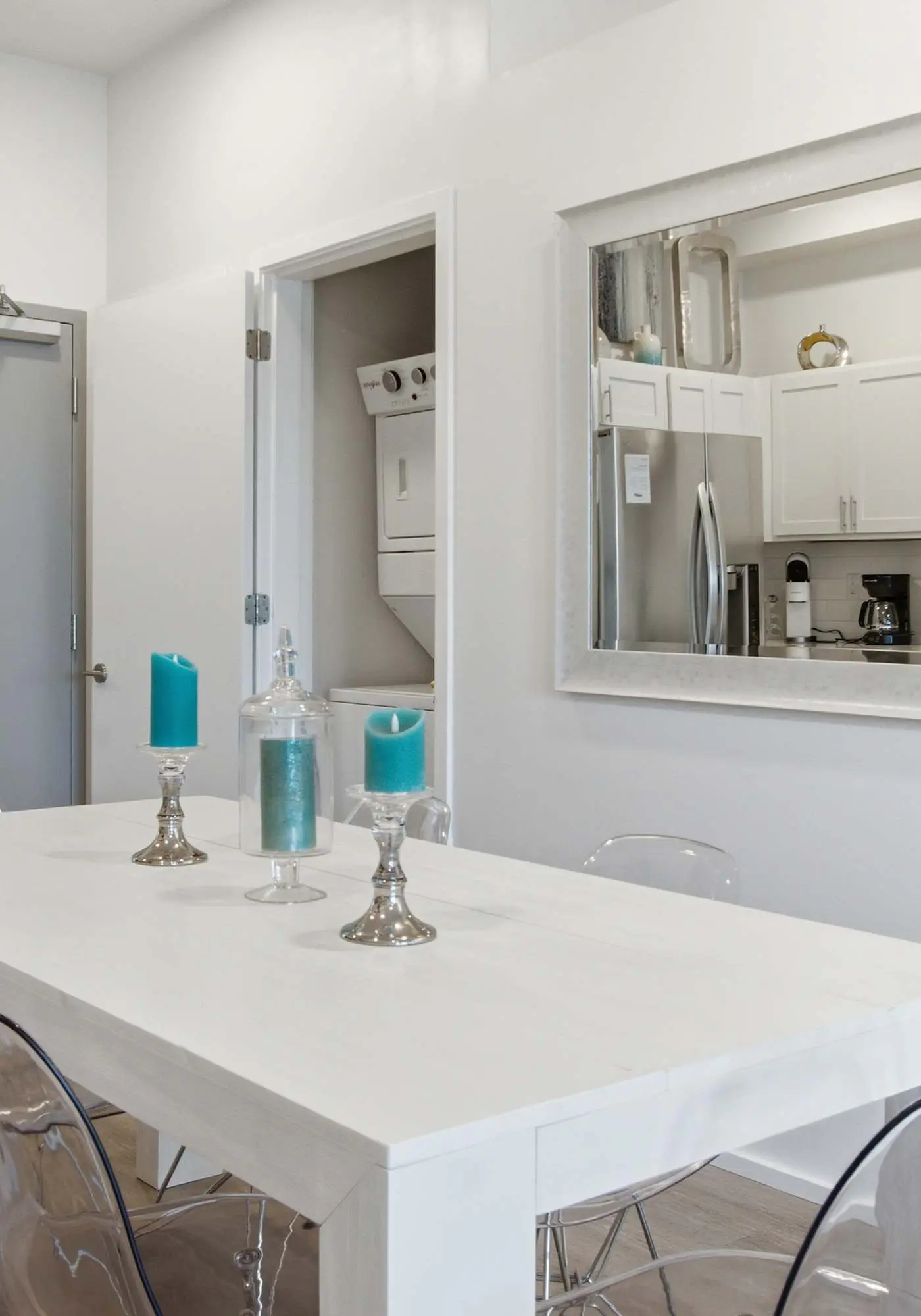 Ultramodern Condo in Luxury Complex with WiFi, Patio, Seasonal Pool, & WD