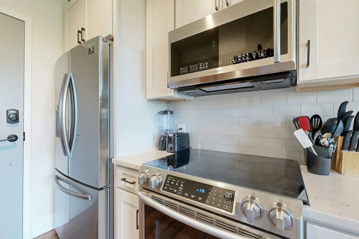 Modern-Rustic Suite w/ Pool & Outdoor Lounge | Near Downtown | Dog-Friendly