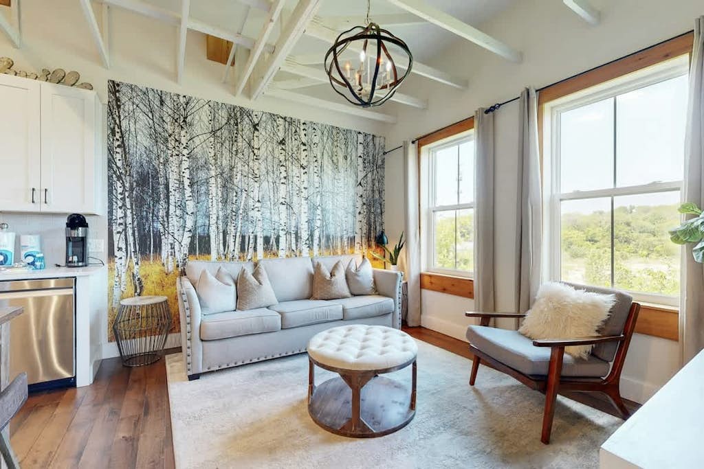 Modern-Rustic Suite w/ Pool & Outdoor Lounge | Near Downtown | Dog-Friendly