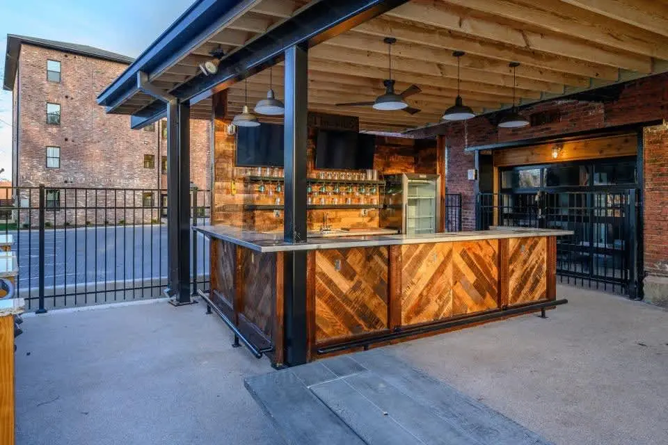 Modern-Rustic Suite w/ Pool & Outdoor Lounge | Near Downtown | Dog-Friendly
