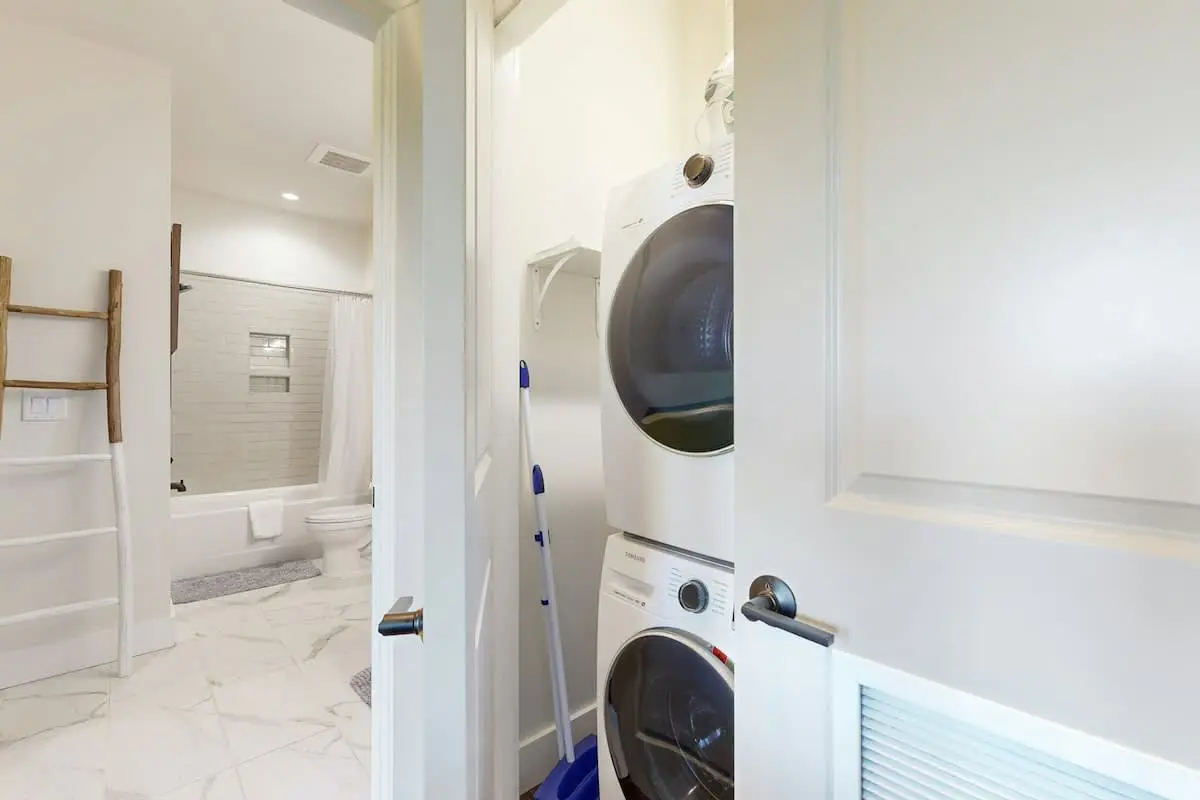 Modern-Rustic Suite w/ Pool & Outdoor Lounge | Near Downtown | Dog-Friendly