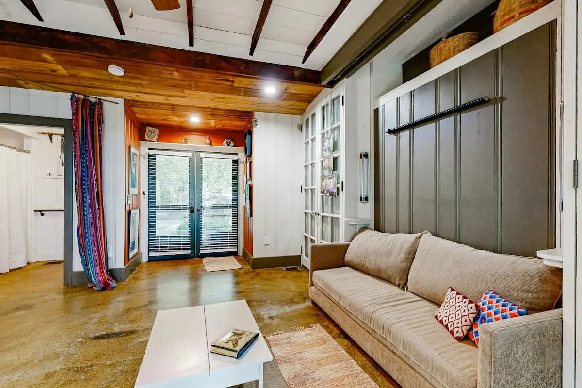 Little House Nashville: Convenient, Eclectic, Cozy, with 47 5-Star Reviews