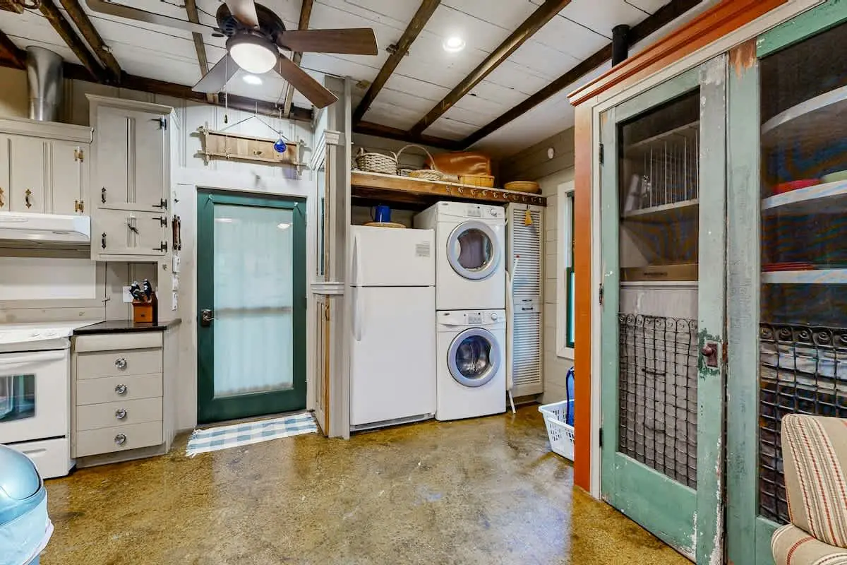 Little House Nashville: Convenient, Eclectic, Cozy, with 47 5-Star Reviews