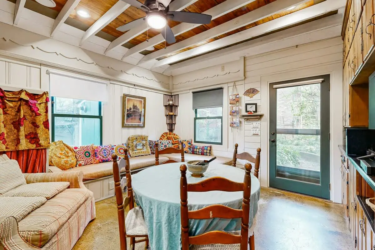Little House Nashville: Convenient, Eclectic, Cozy, with 47 5-Star Reviews
