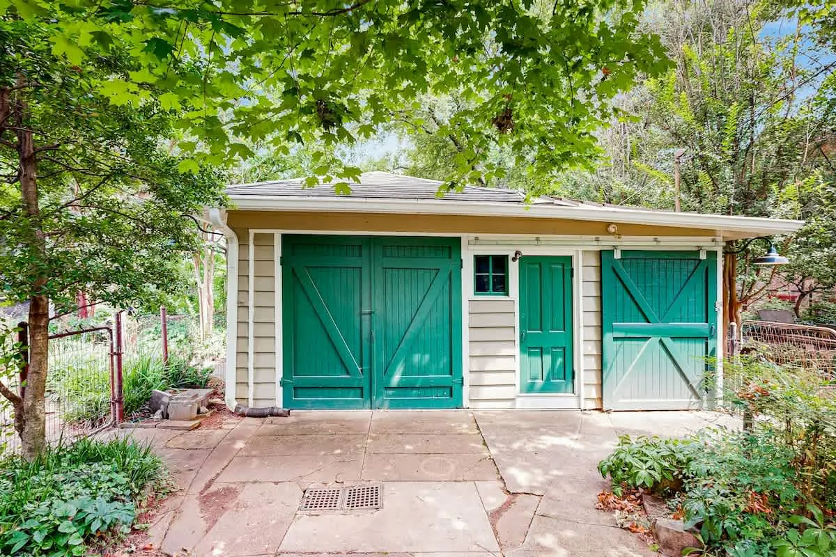 Little House Nashville: Convenient, Eclectic, Cozy, with 47 5-Star Reviews