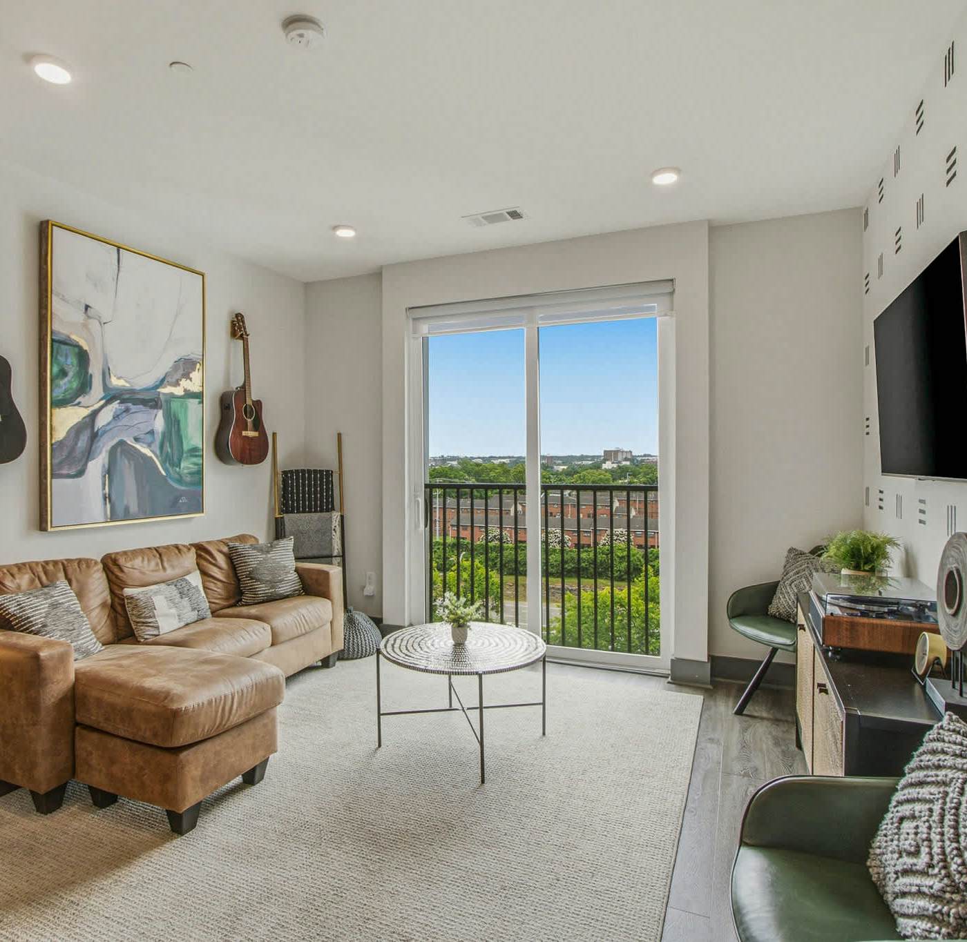Modern Nashville Condo Near Broadway & The Gulch