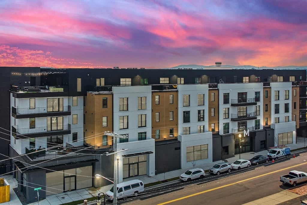 Muse | Centrally-located condo with fast WiFi, central AC, balcony & gym
