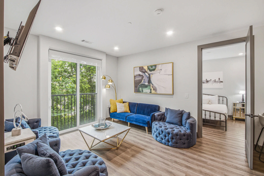 Muse Ideally-located condo with city view, central AC, balcony & gym
