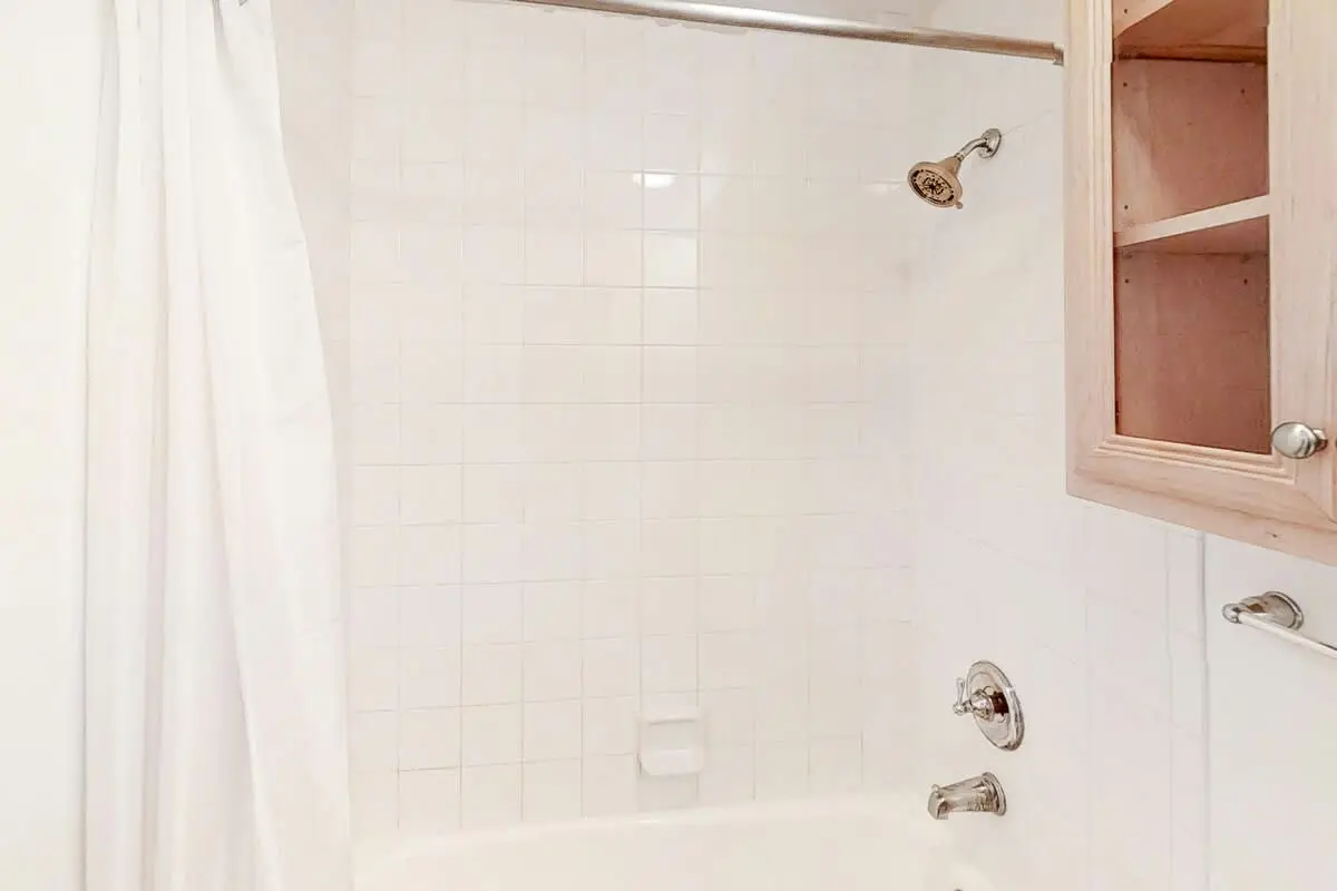 Third-floor riverfront condo with shared pool, fast WiFi, balcony, & central AC