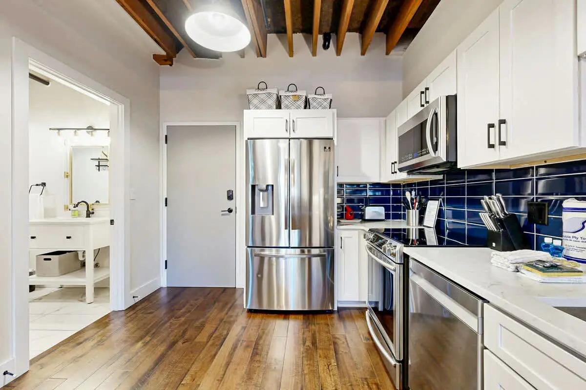 One-of-a-kind condo near downtown - pool, fitness room, central AC, washer/dryer
