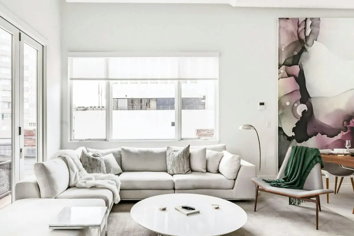 Charming condo with central AC, full kitchen, & tasteful decor
