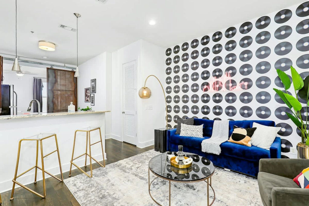 Music City Condo Near Broadway, DT Nashville Escape