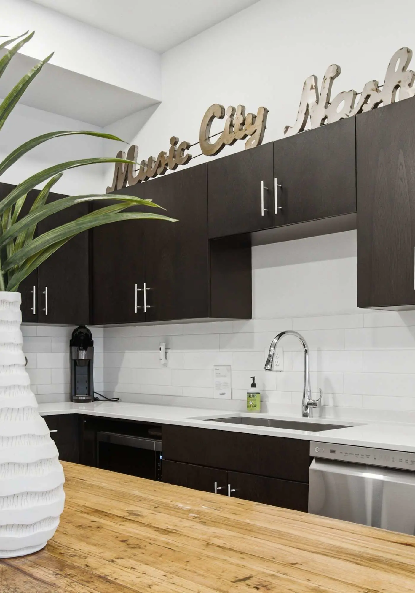Eco-Friendly Condo with Shared Seasonal Pool, Balcony, and Free WiFi
