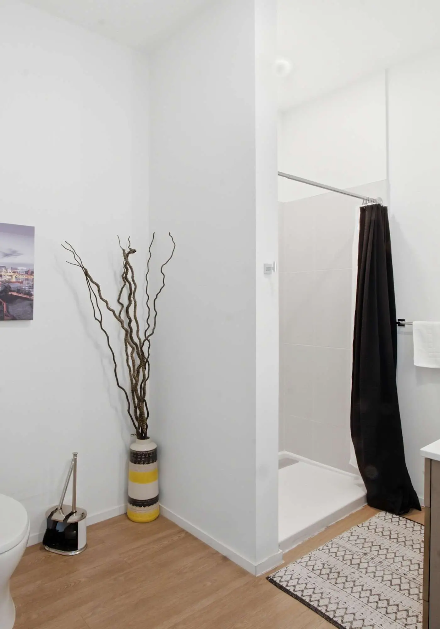 Chic Corner Condo w  Seasonal Pool