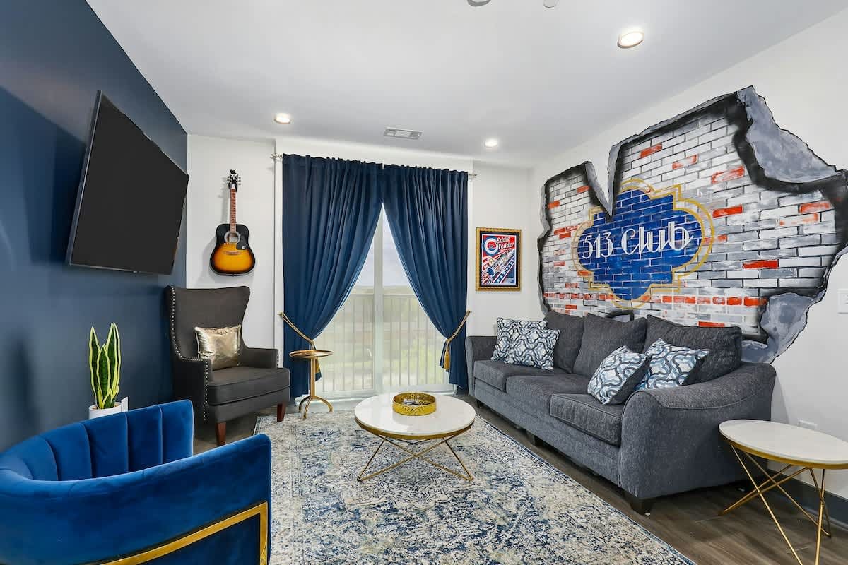 Muse | Rockstar downtown condo with private balcony, central AC & gym