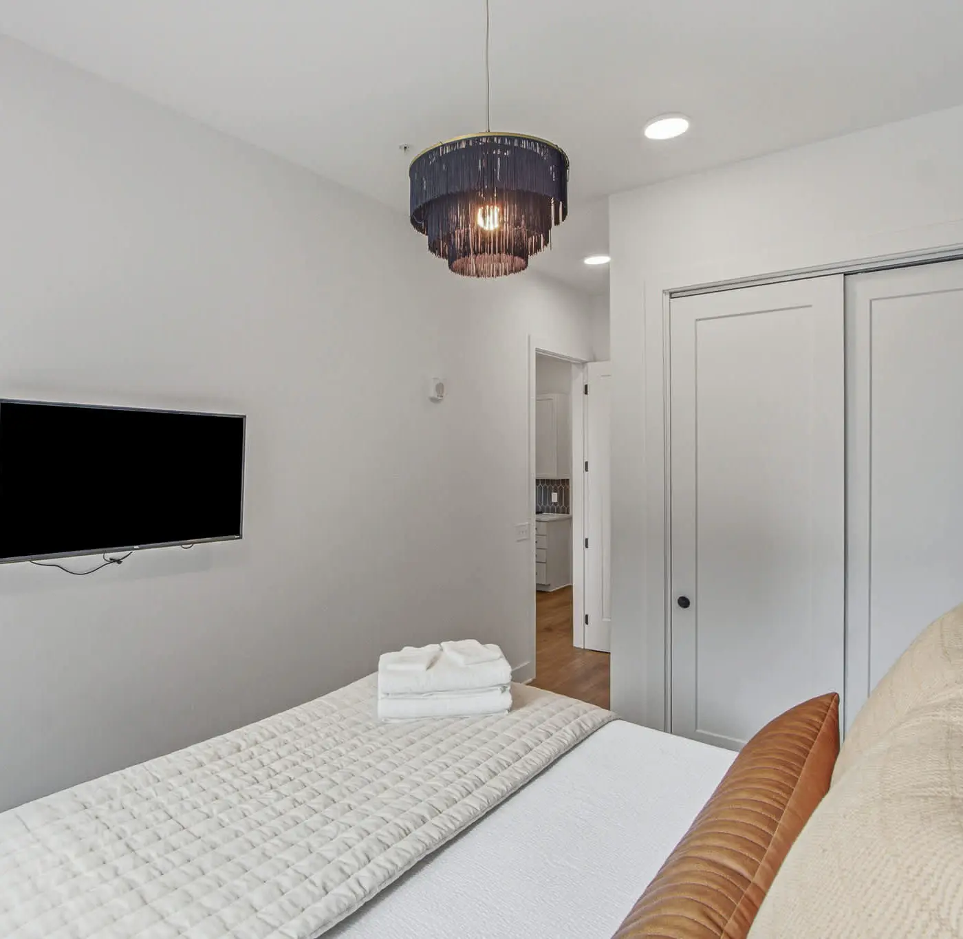 Dog-friendly condo with central AC & rooftop deck access - walk everywhere